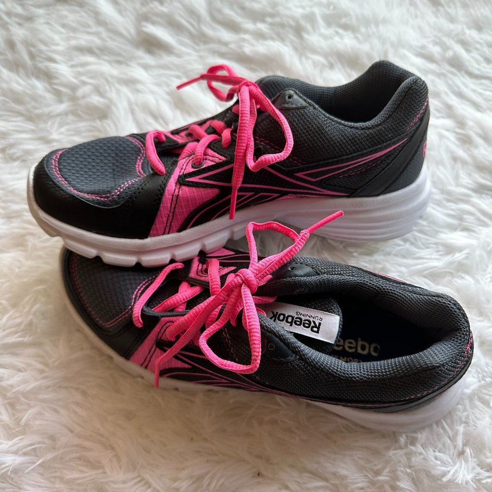 Reebok Running Shoes Black/Pink Size 6 - Like New